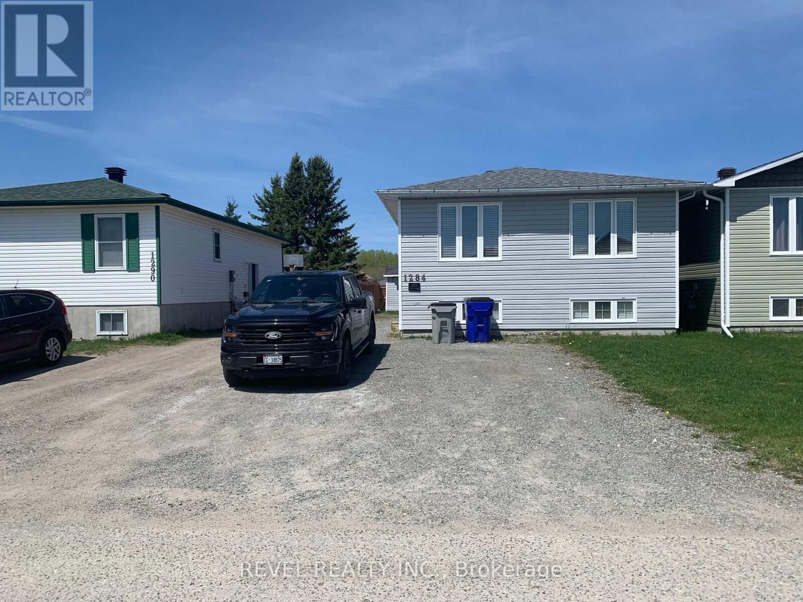 Property Photo:  1284 Park Avenue  ON P4R 1L8 