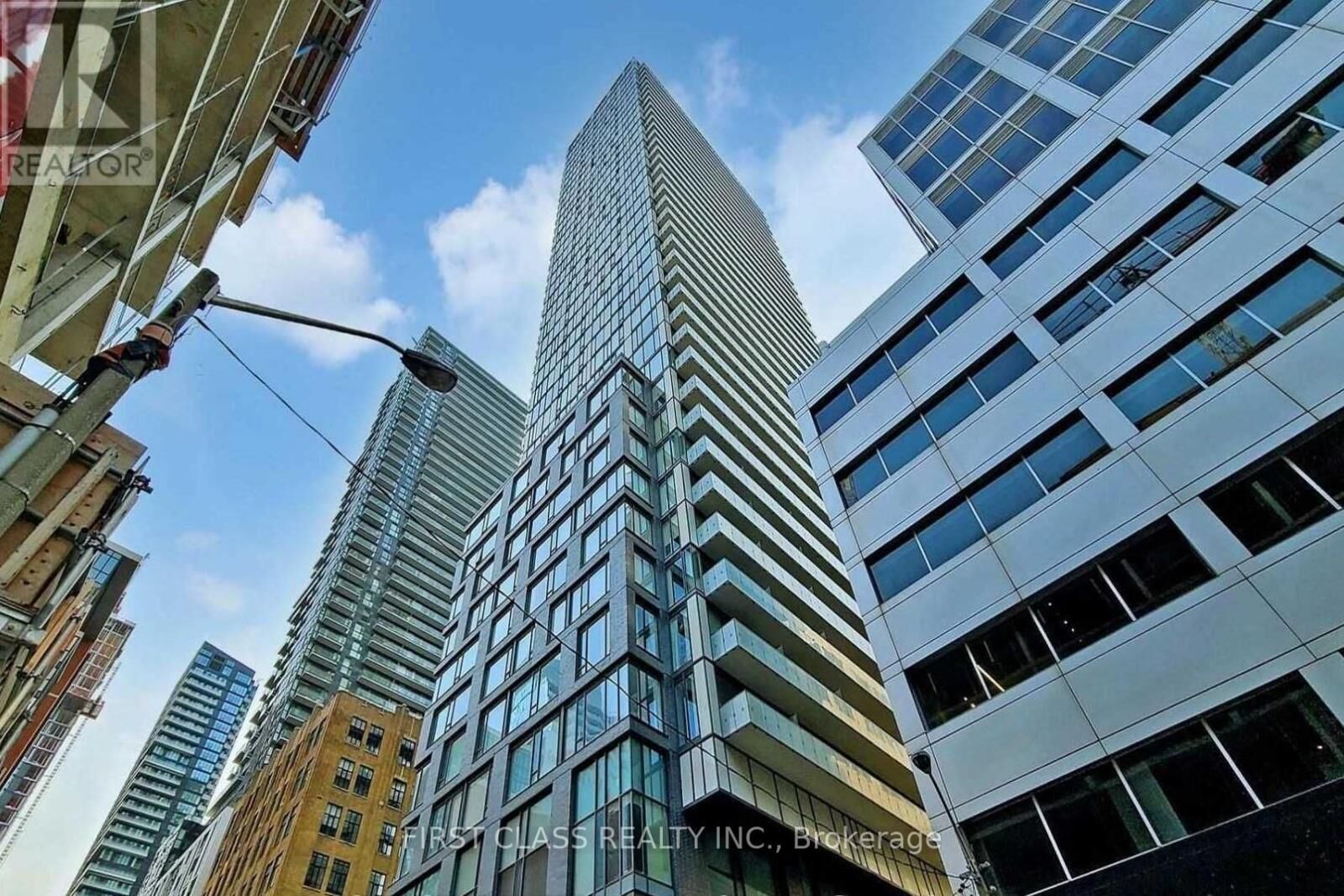 Property Photo:  101 Peter Street 617  ON M5V 0G6 