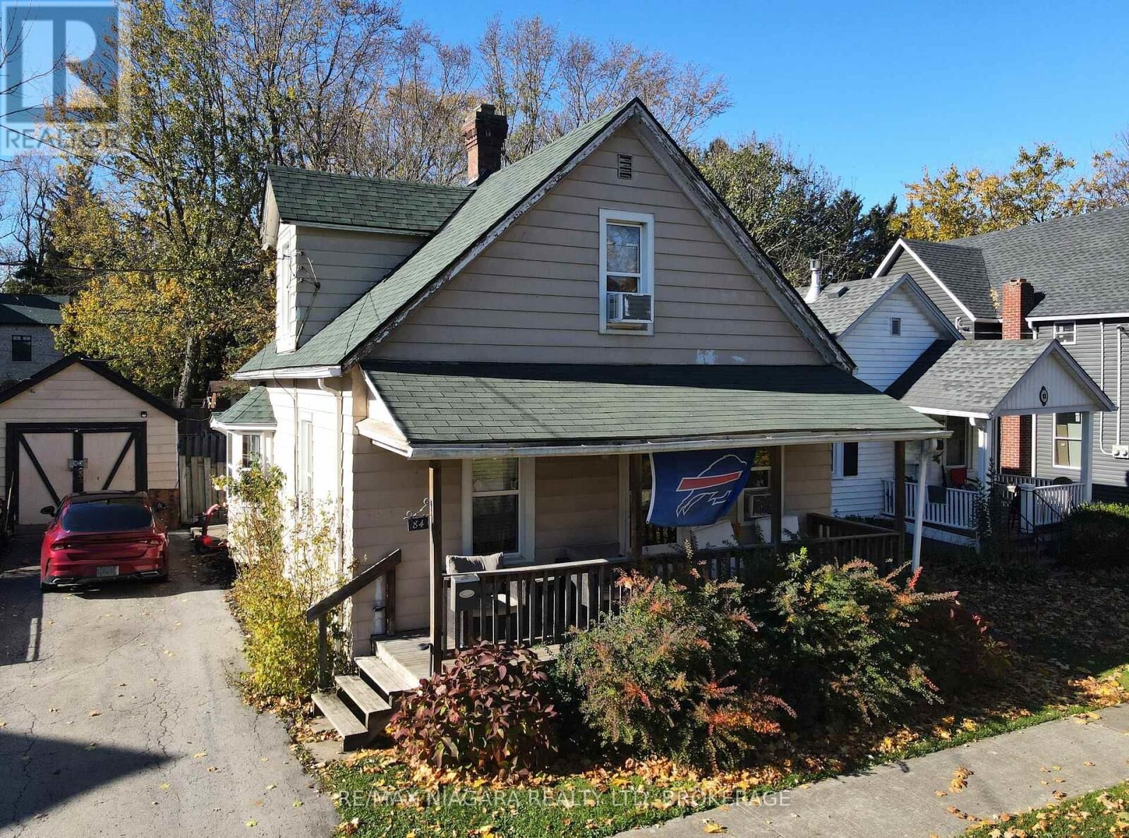 Property Photo:  84 Waterloo Street  ON L2A 3J7 