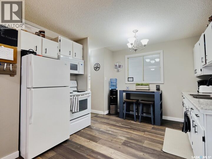 Property Photo:  302 7th Street E  SK S0L 2V0 
