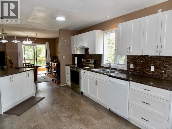 Property Photo: 1636 Carolyn Road BC V2G 4M1