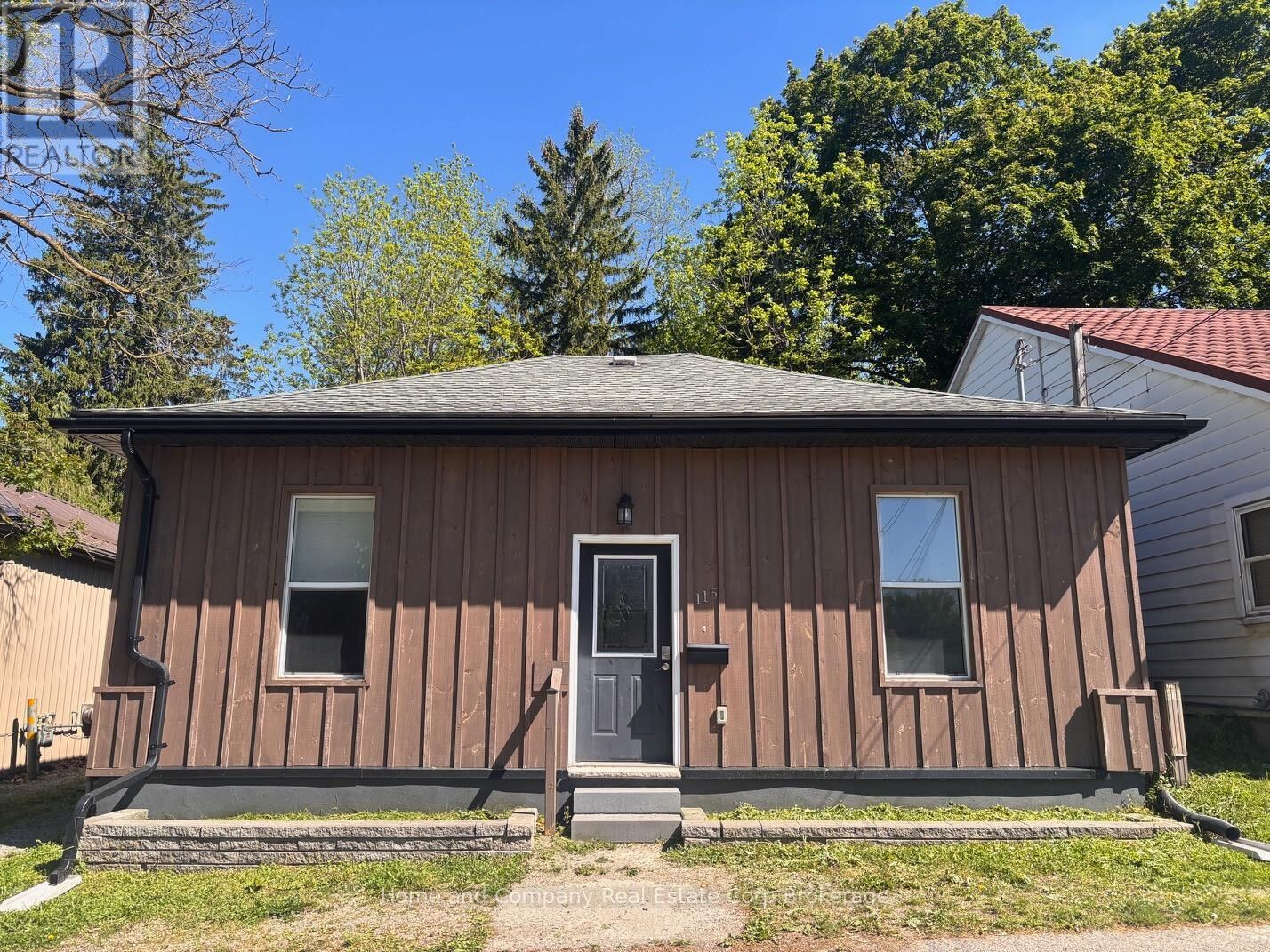 Property Photo: 115 Jardine Street ON N4X 1C8
