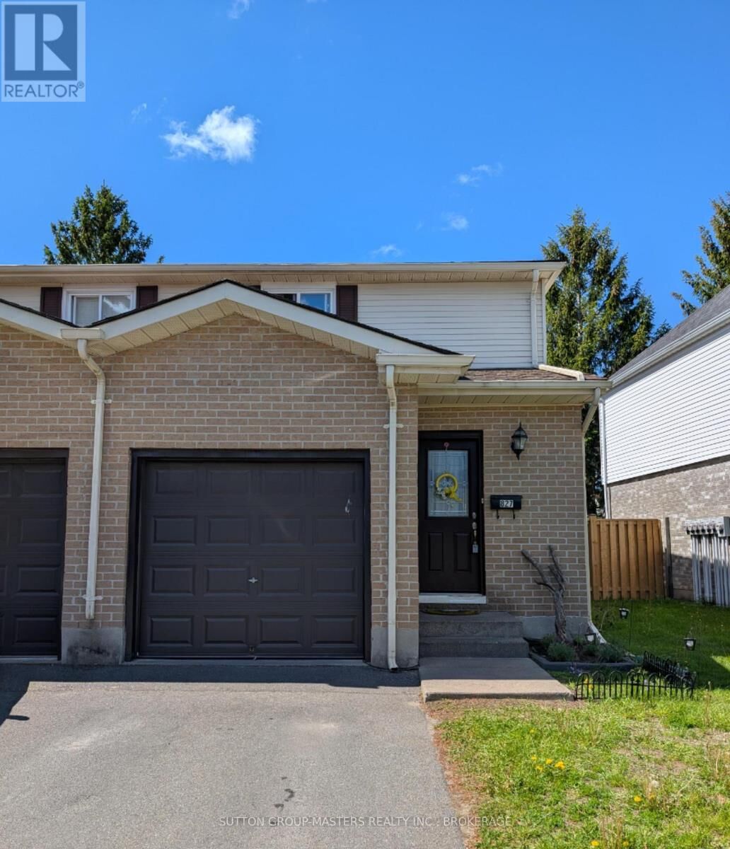 Property Photo:  827 Datzell Lane 77  ON K7M 7P9 