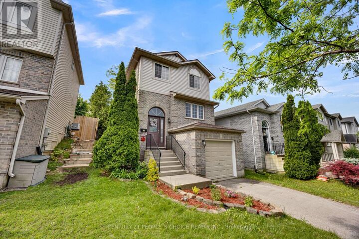 Property Photo:  34 Phair Crescent  ON N5Z 5B5 