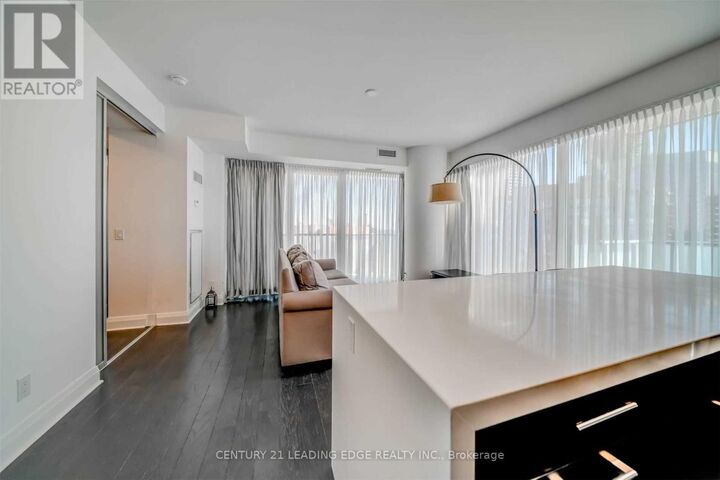 Property Photo: 1080 Bay Street 2302 ON M5S 0A6