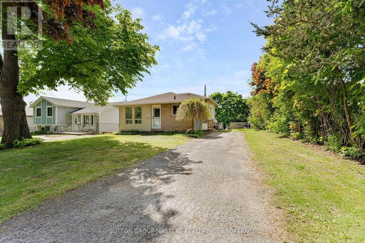 Property Photo: 150 Dauphin Avenue ON K7K 6B1