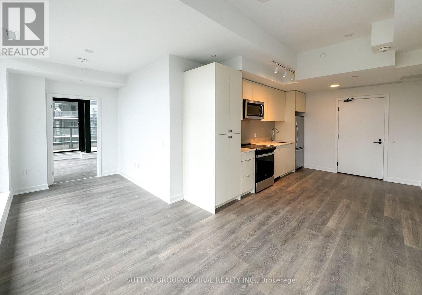 Property Photo:  1604 Charles Street Ph512 B  ON L1N 0P2 