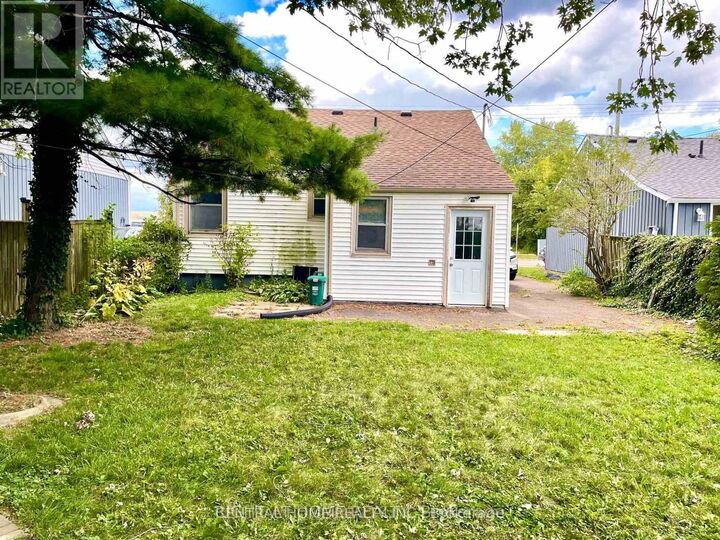 Property Photo:  389 Lincoln Street  ON L3B 4N6 