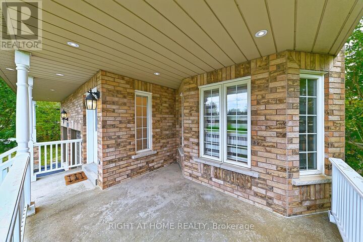 Property Photo: 6843 Campbell Settler Court East ON L5W 1B3