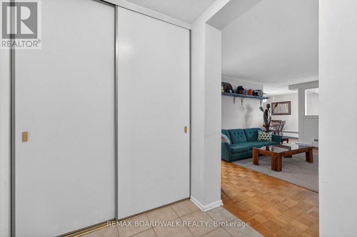Property Photo: 1356 Meadowlands Drive East 308 ON K2E 6K6