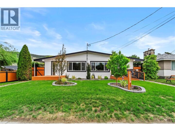 1735 Quilchena Avenue — photo 1