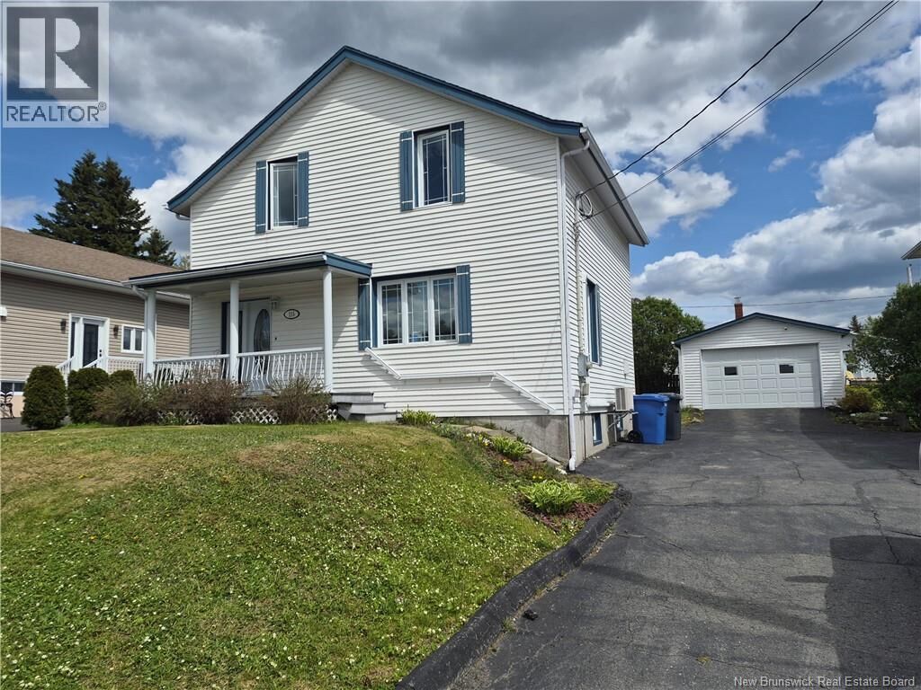 Photo de la propriété: 115 46th Ave NB E3V 3B7
