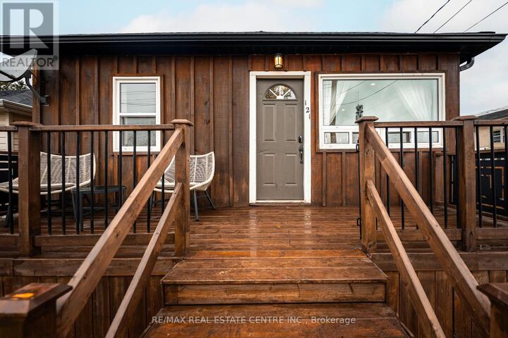 Property Photo:  121 Proton Street North  ON N0C 1B0 