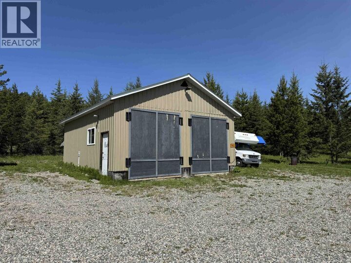 Property Photo: 2305 Murray Road BC V2J 0A2