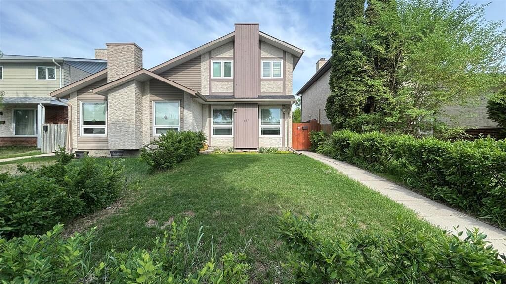 Property Photo: 111 Albina Way MB R2R 1G5