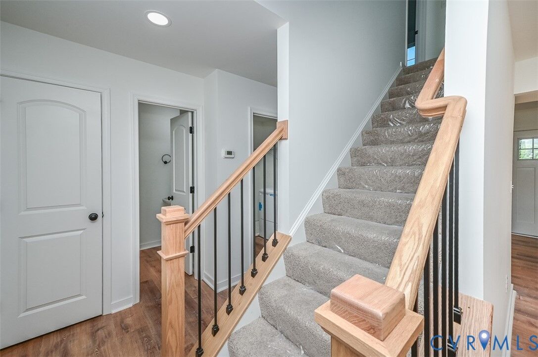 Property Photo: 817 Kirby Street VA 23181