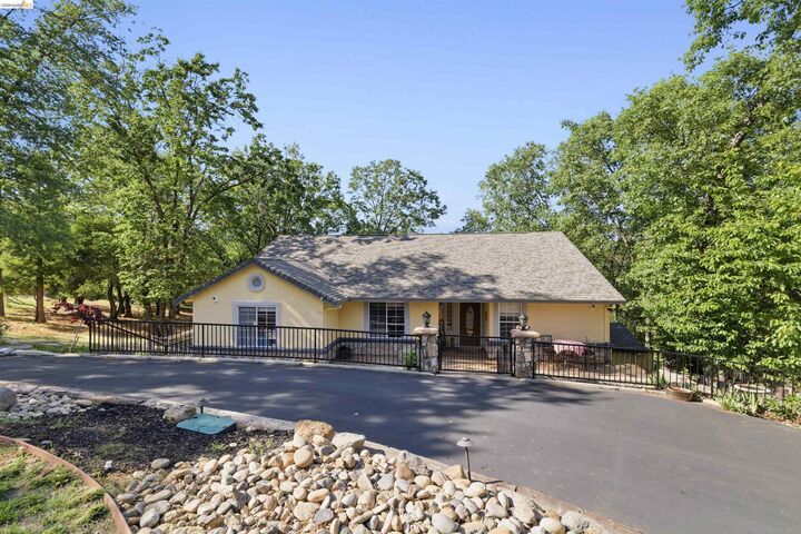 Property Photo:  16690 Ridgewood Dr  CA 95370 