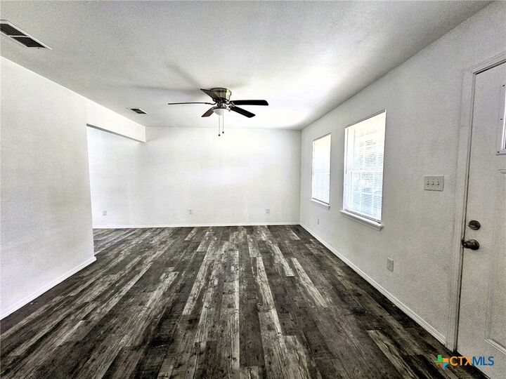Property Photo:  605 N 11th Street  TX 76522 