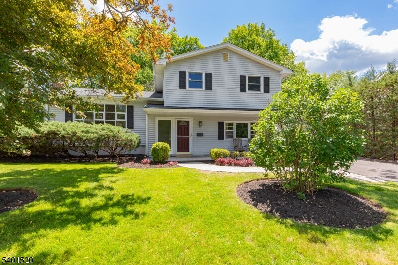 Property Photo:  197 Woodbine Cir  NJ 07974 