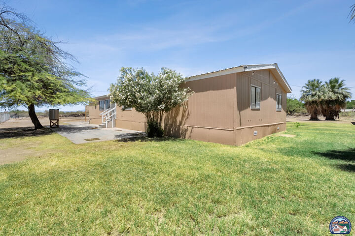 Property Photo:  7841   International Rd  CA 92233 