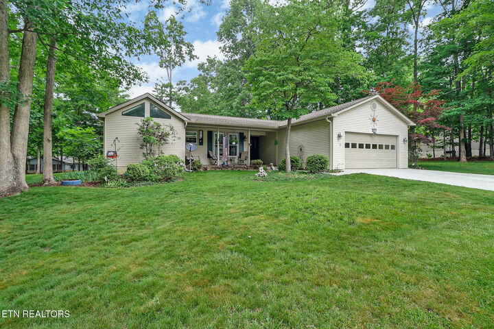 Property Photo: 227 Lakeview Drive TN 38558