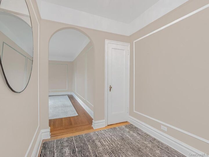 Property Photo:  1440 Midland Avenue 5A  NY 10708 