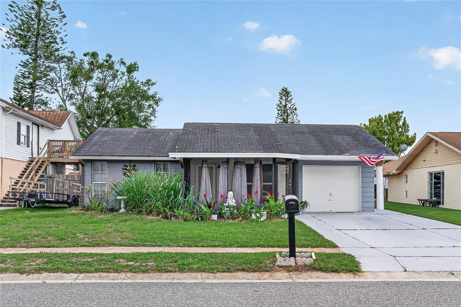 Property Photo:  7644 Humboldt Avenue  FL 34655 