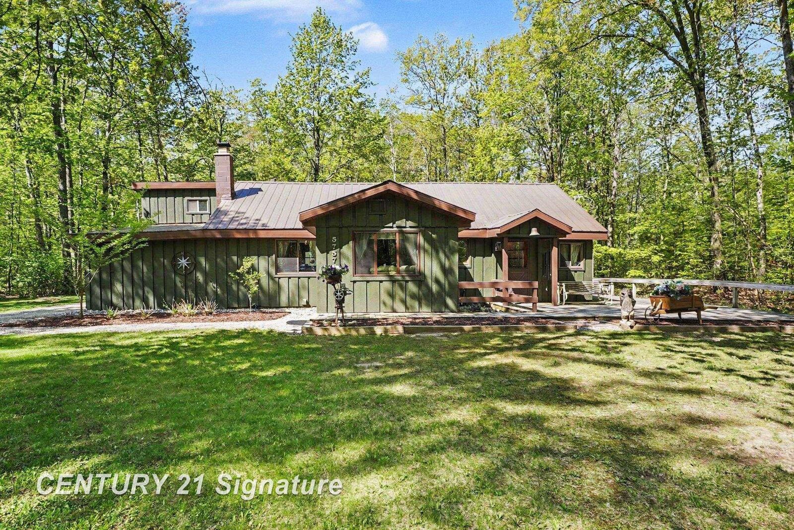 Property Photo: 5757 Oak Road MI 48654