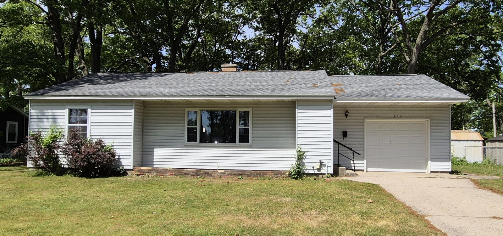 Property Photo: 617 Oscar MI 49445