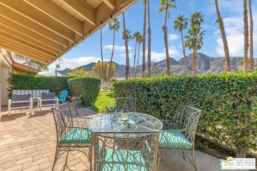 Property Photo: 77023 Sandpiper Drive CA 92210