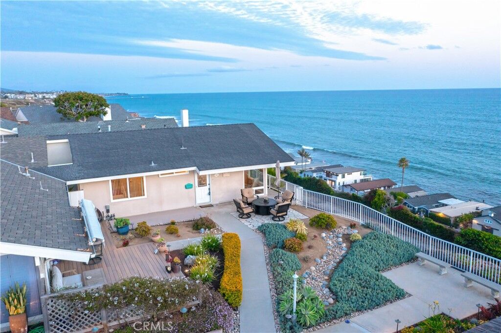 Property Photo:  215 Camino San Clemente  CA 92672 