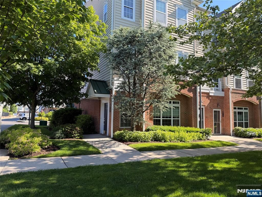 Property Photo:  815 Deluca Road 815  NJ 07109 