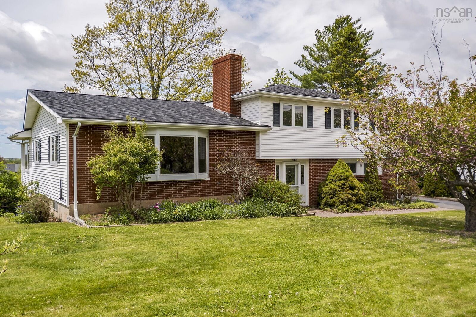 Property Photo:  46 Kent Avenue  NS B4P 1V1 
