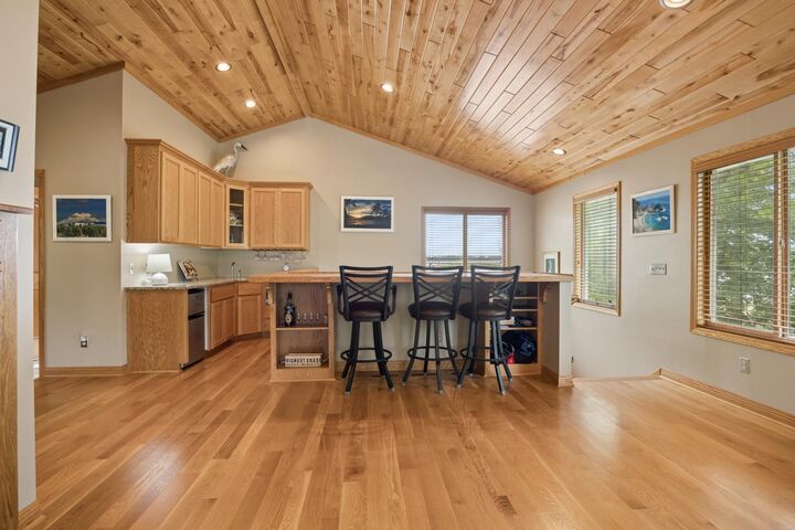 Property Photo: 1465 Basswood Road MN 55382