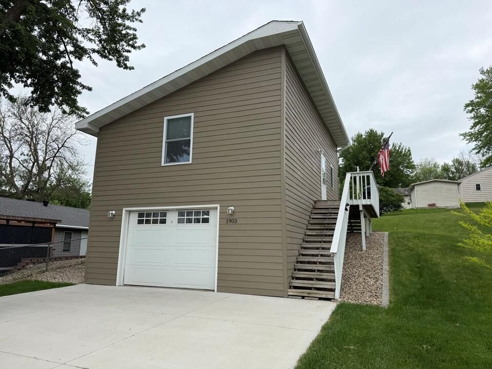 Property Photo:  1903 Mark Drive  MN 56007 