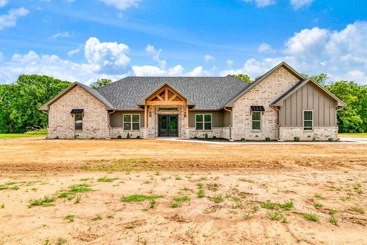 Property Photo:  250 Private Road 45855  TX 75416 