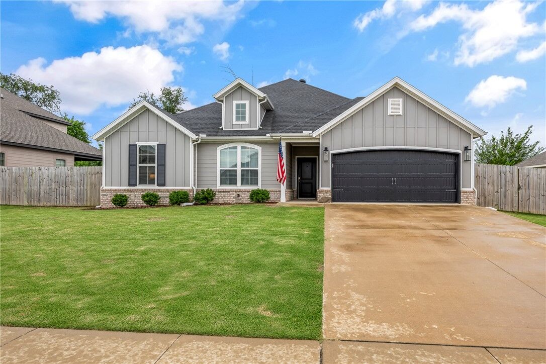 Property Photo:  1147 Lyon Loop  AR 72764 