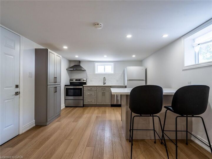 Property Photo:  111 West 32nd Street 2  ON L9C 5G8 