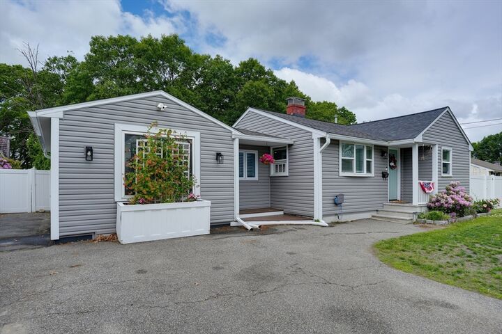 Property Photo:  55 Rumford St  MA 01852 