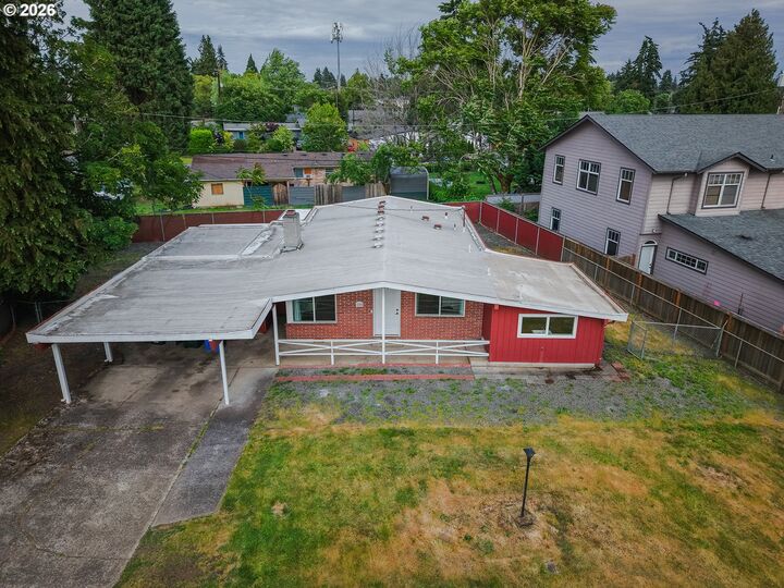 Property Photo:  105 NE 94th Ave  WA 98664 