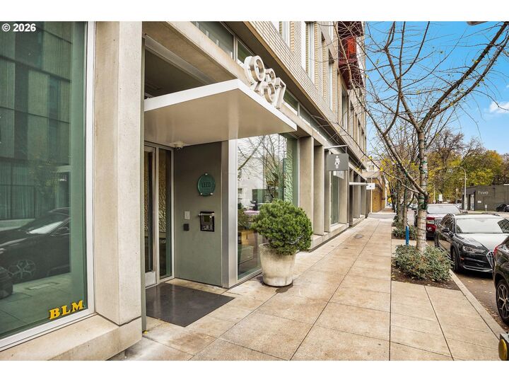 Property Photo: 937 NW Glisan St 336 OR 97209