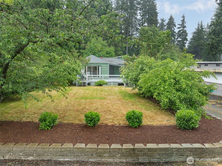 Property Photo: 17633 10th Avenue NE WA 98155