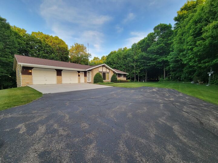 Property Photo:  W3687 E Maple Drive  WI 53035-9636 