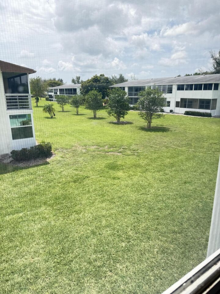 Property Photo:  179 Windsor H  FL 33417 