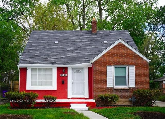 Property Photo: 9074 Patton Street MI 48228