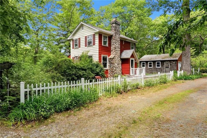 Property Photo:  25 Pineland Street  RI 02852 