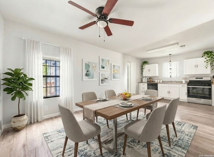 Property Photo: 2033 SW 19th St TX 78207