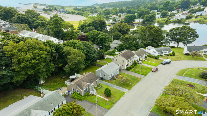Property Photo:  77 Bayshore Drive  CT 06320 