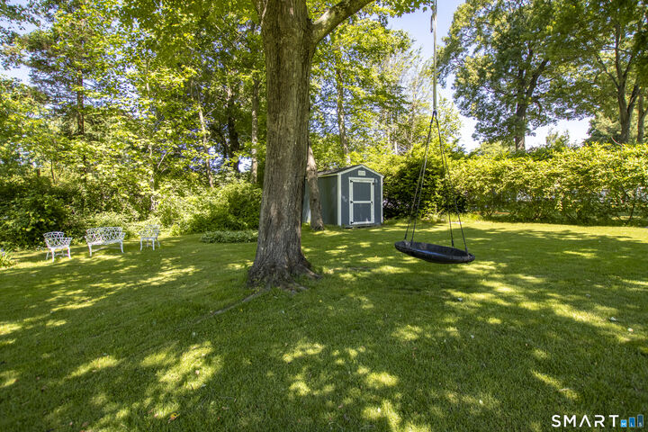 Property Photo: 34 Robinwood Road CT 06611