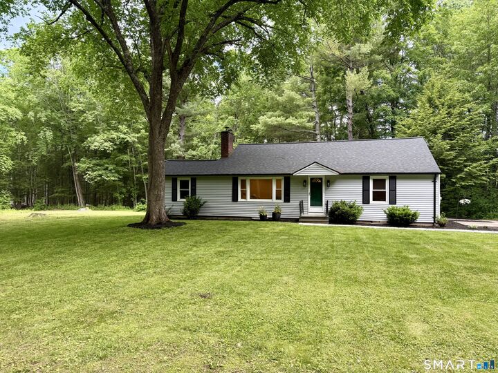 Property Photo:  26 Crescent Way  CT 06070 